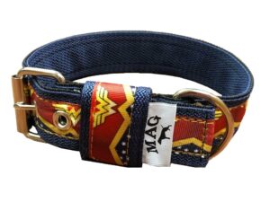 Collier "WonderWoman" bleu et rouge